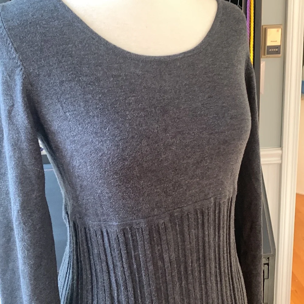 Max Studio Dress long sleeve pleated skirt size small - Picture 3 of 7